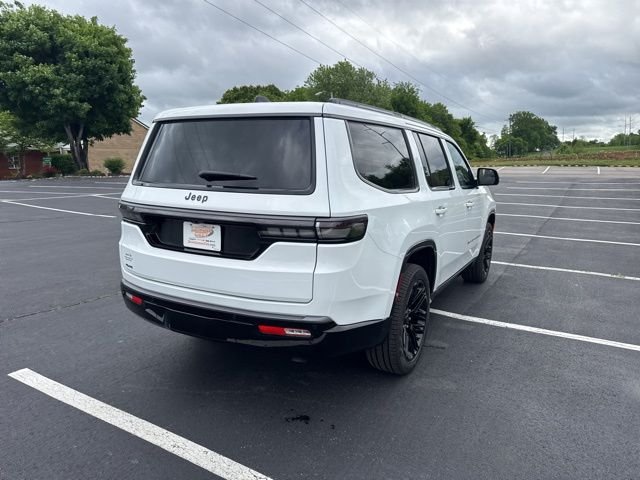 New 2026 Bright White Clear-Coat Exterior Paint Jeep Limited Reserve image 7