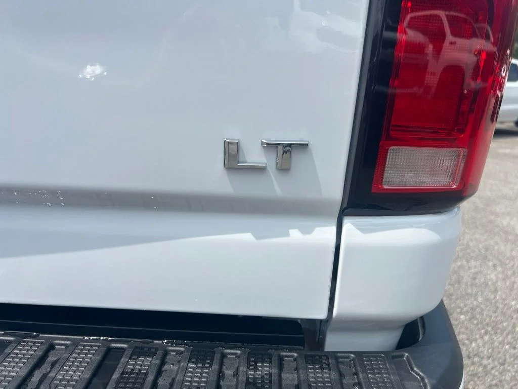 New 2026 Summit White Chevrolet LT image 17