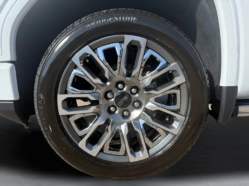 New 2026 White GMC Denali Ultimate image 40