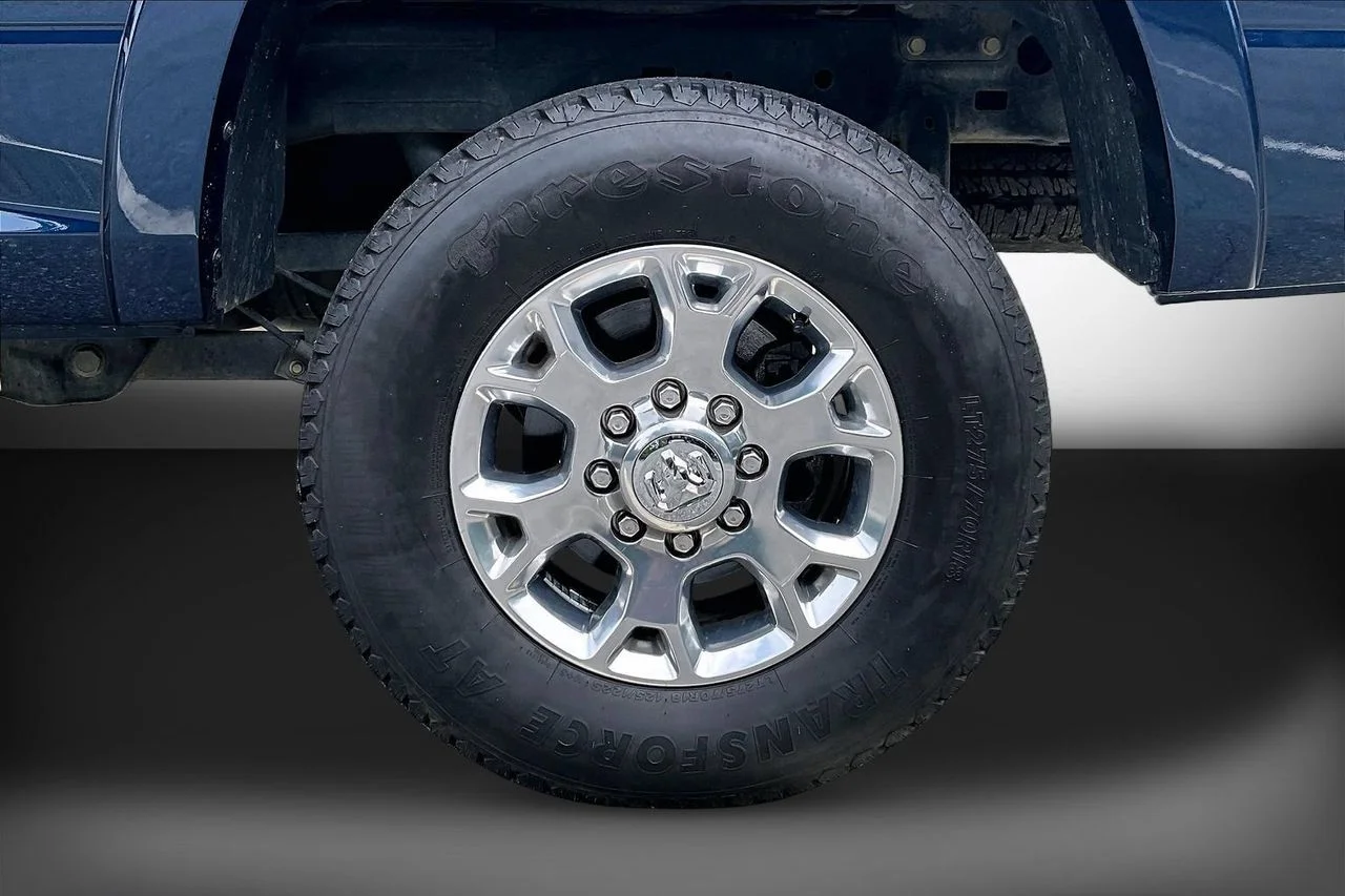 Used 2023 Blue Ram Laramie image 35