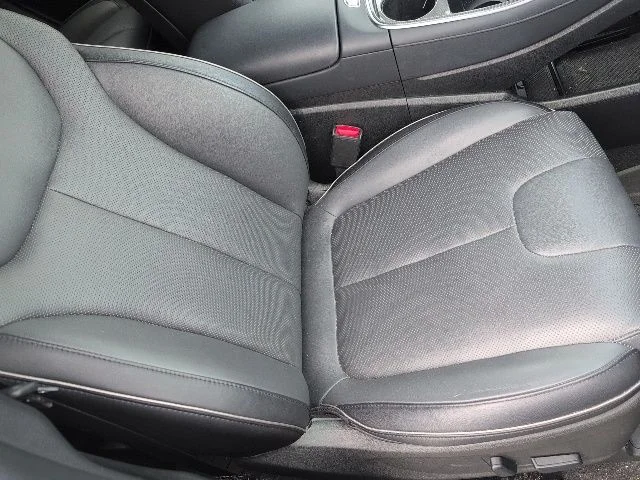 Used 2022 Gray Hyundai SEL image 11