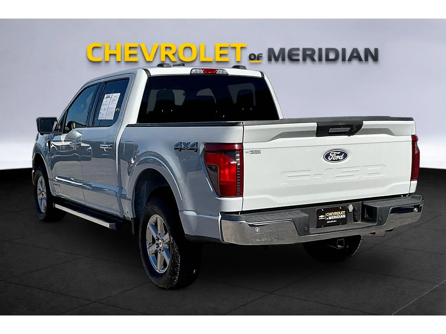Used 2024 Gray Ford XLT image 2