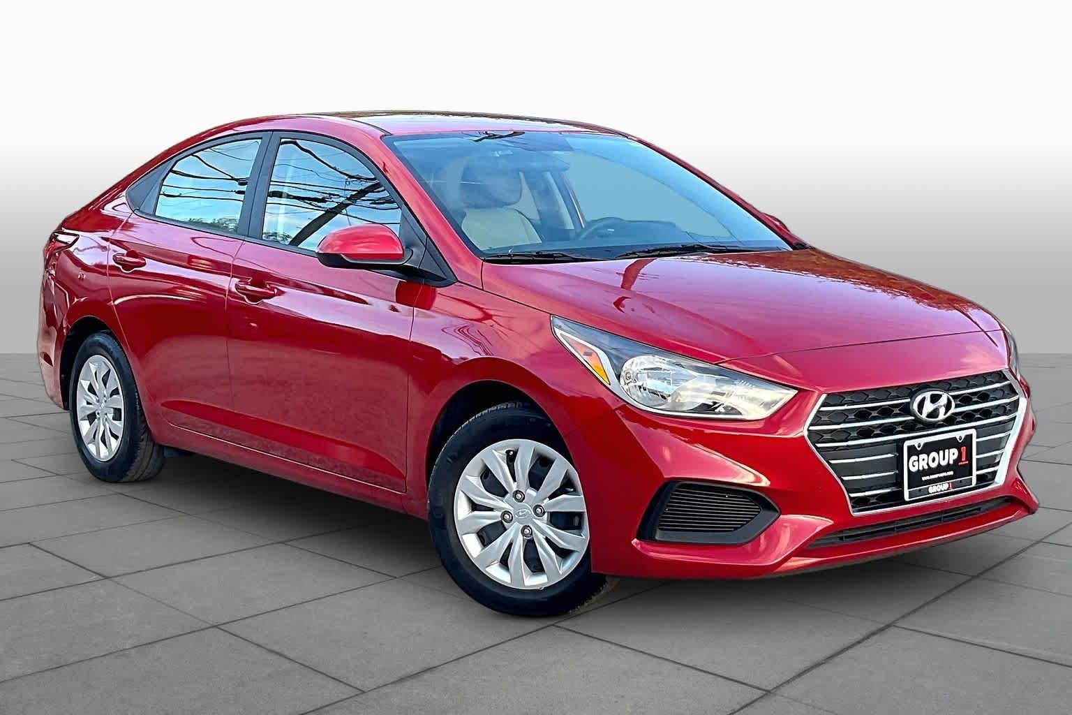 Pre-Owned 2022 Hyundai Accent SE
