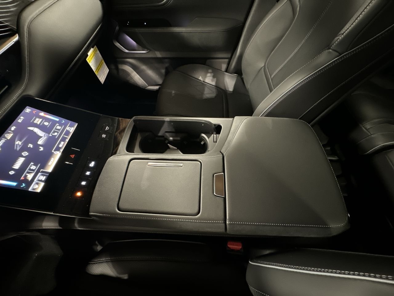 2025 INFINITI QX80 Sensory 4WD - Photo 26