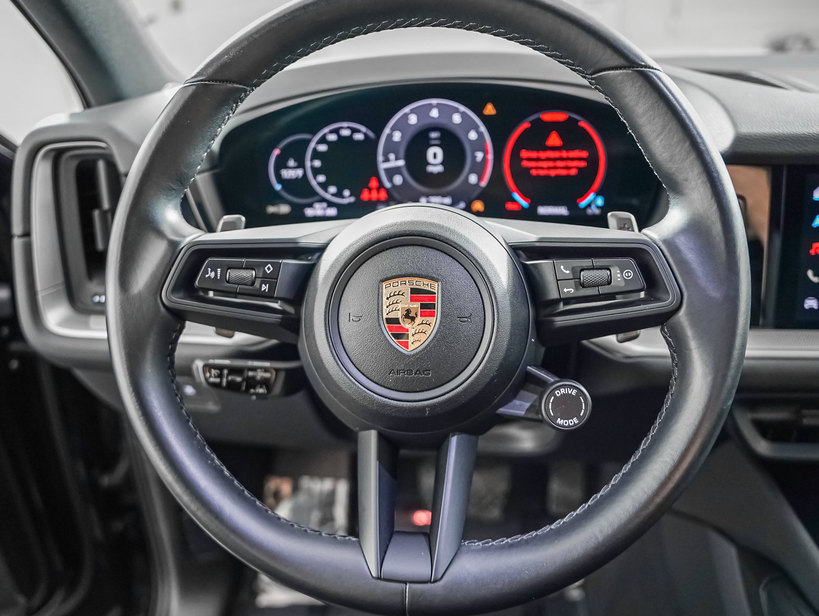 Certified Used 2024 CHROMITE BLACK Porsche  image 17