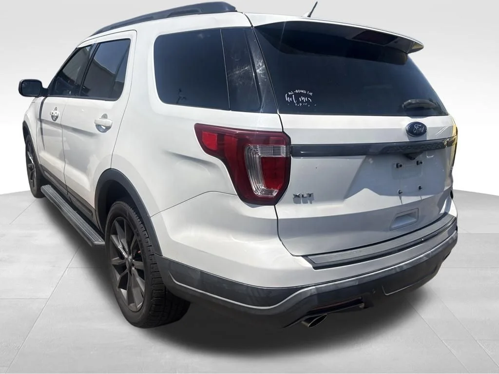 Used 2018 White Ford XLT image 16
