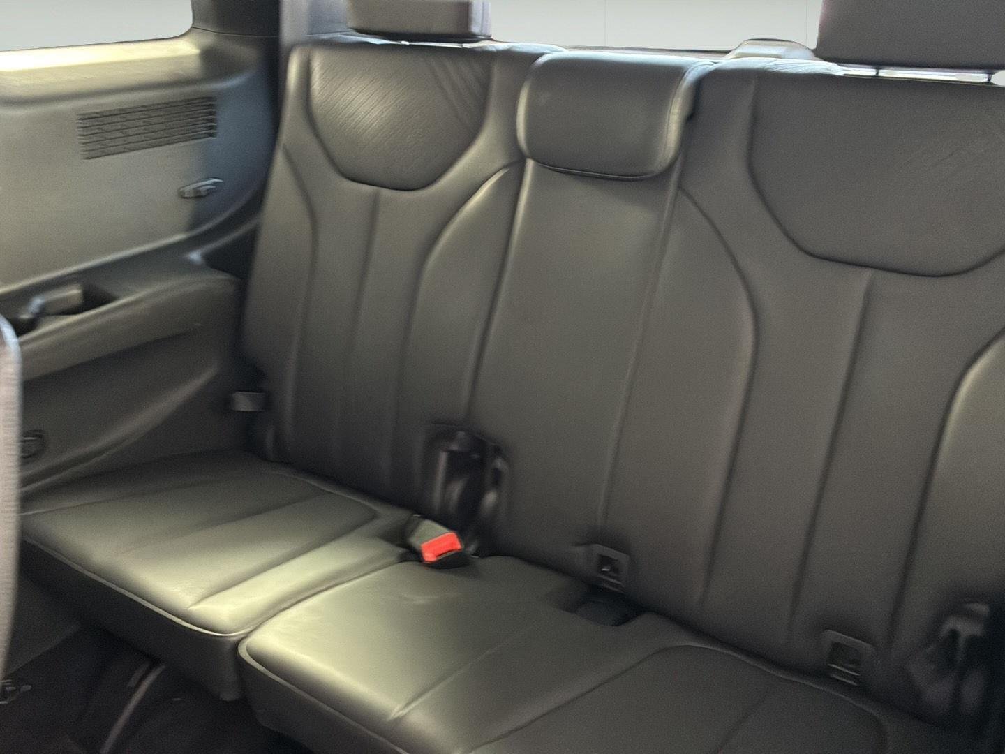 Used 2025 Moonlight Cloud Hyundai SEL image 22