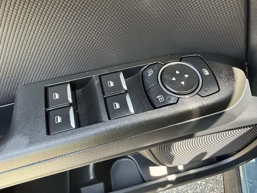 Used 2022  Ford Outer Banks image 23