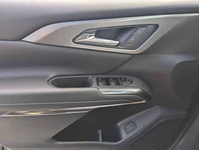 New 2026 Mosaic Black Metallic Chevrolet LT image 17
