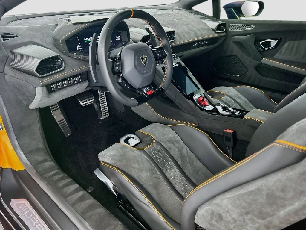 Used 2023 Orange Lamborghini  image 9