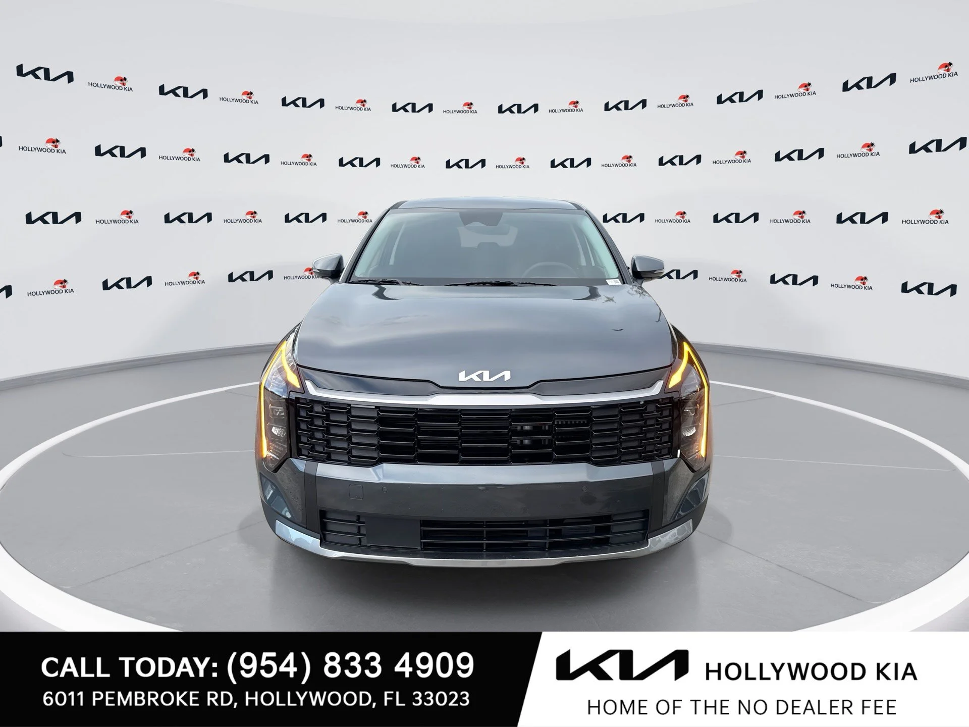 New 2027 Gravity Gray Kia S image 3