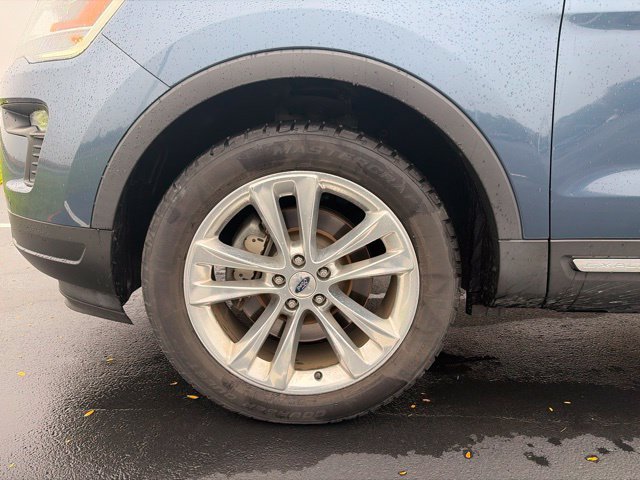 Used 2018 Blue Metallic Ford XLT image 4