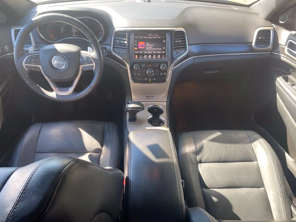 Used 2014  Jeep Limited image 14