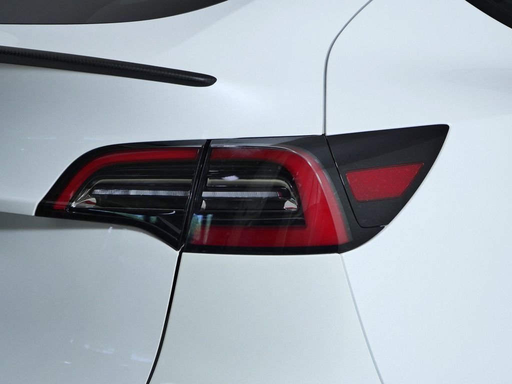 Used 2025  Tesla Long Range image 12