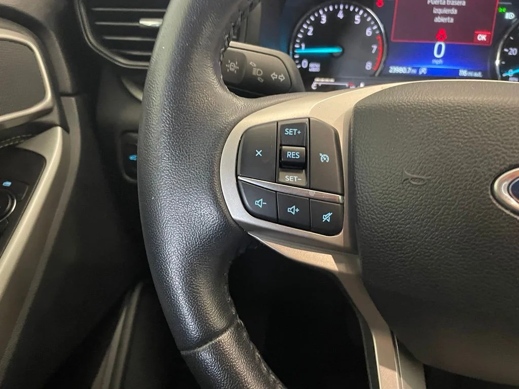 Used 2024 Gray Ford XLT image 12