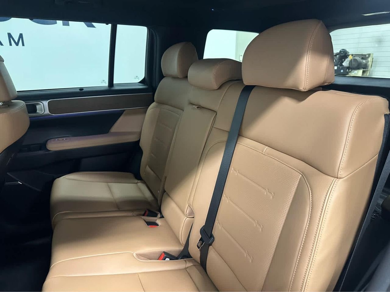 New 2026 Ecotronic Gray Hyundai Limited AWD image 36