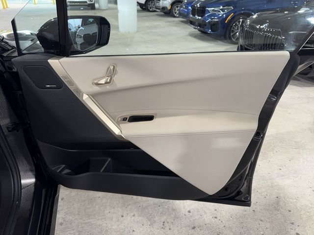 Certified Used 2024 Black Sapphire Metallic BMW xDrive50 image 9