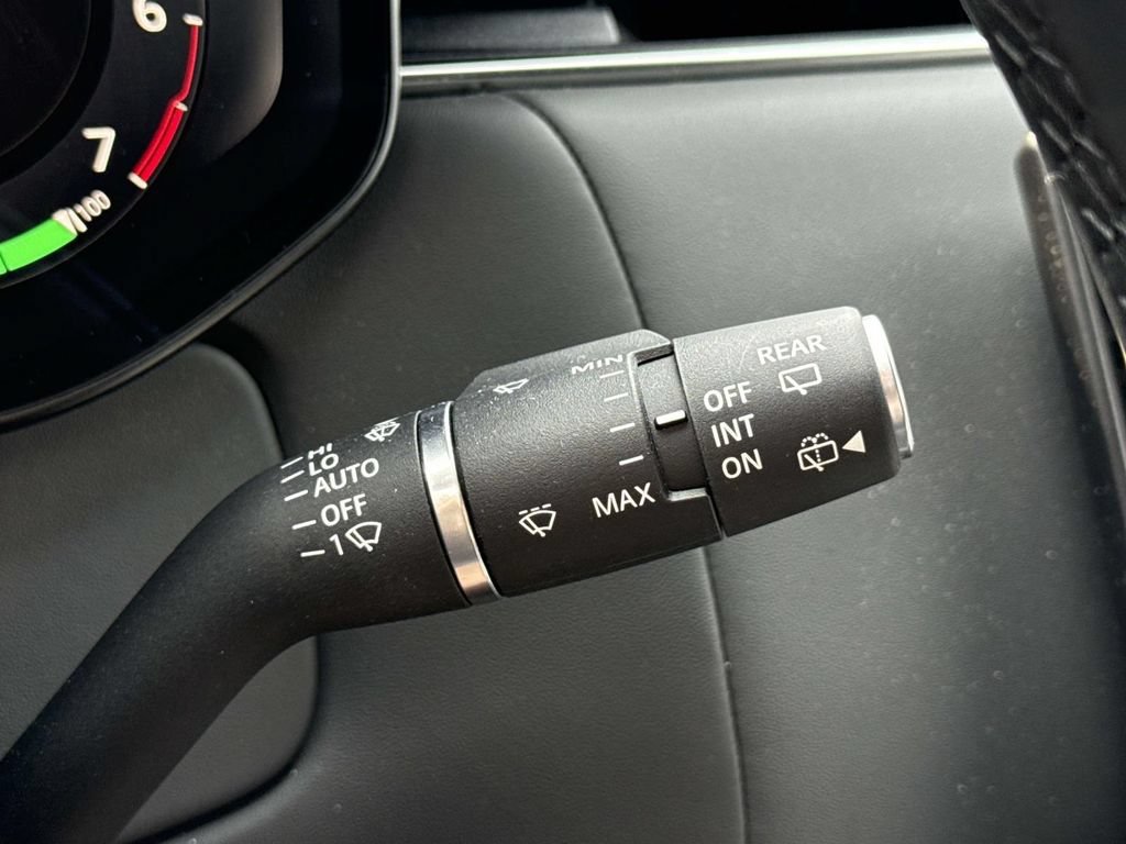 Used 2024 Black Land Rover Autobiography image 39