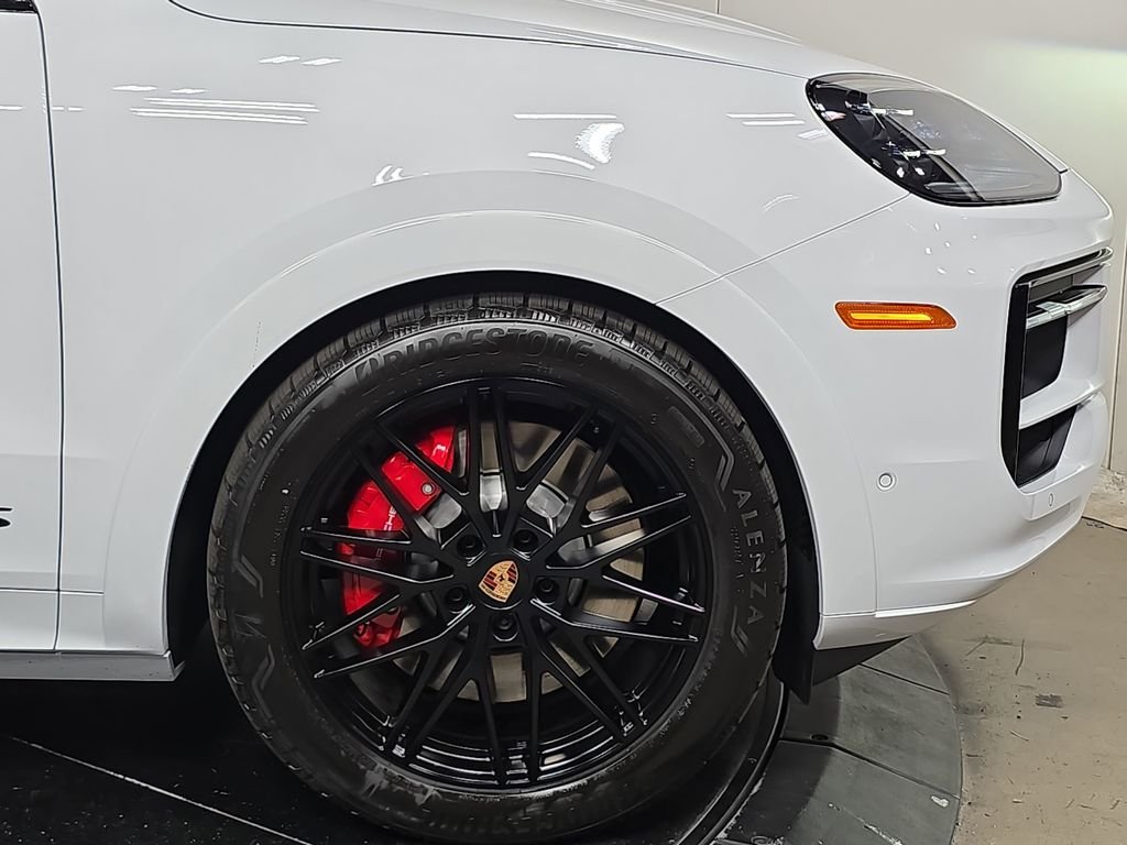 New 2026 Carrara White Metallic Porsche GTS image 11