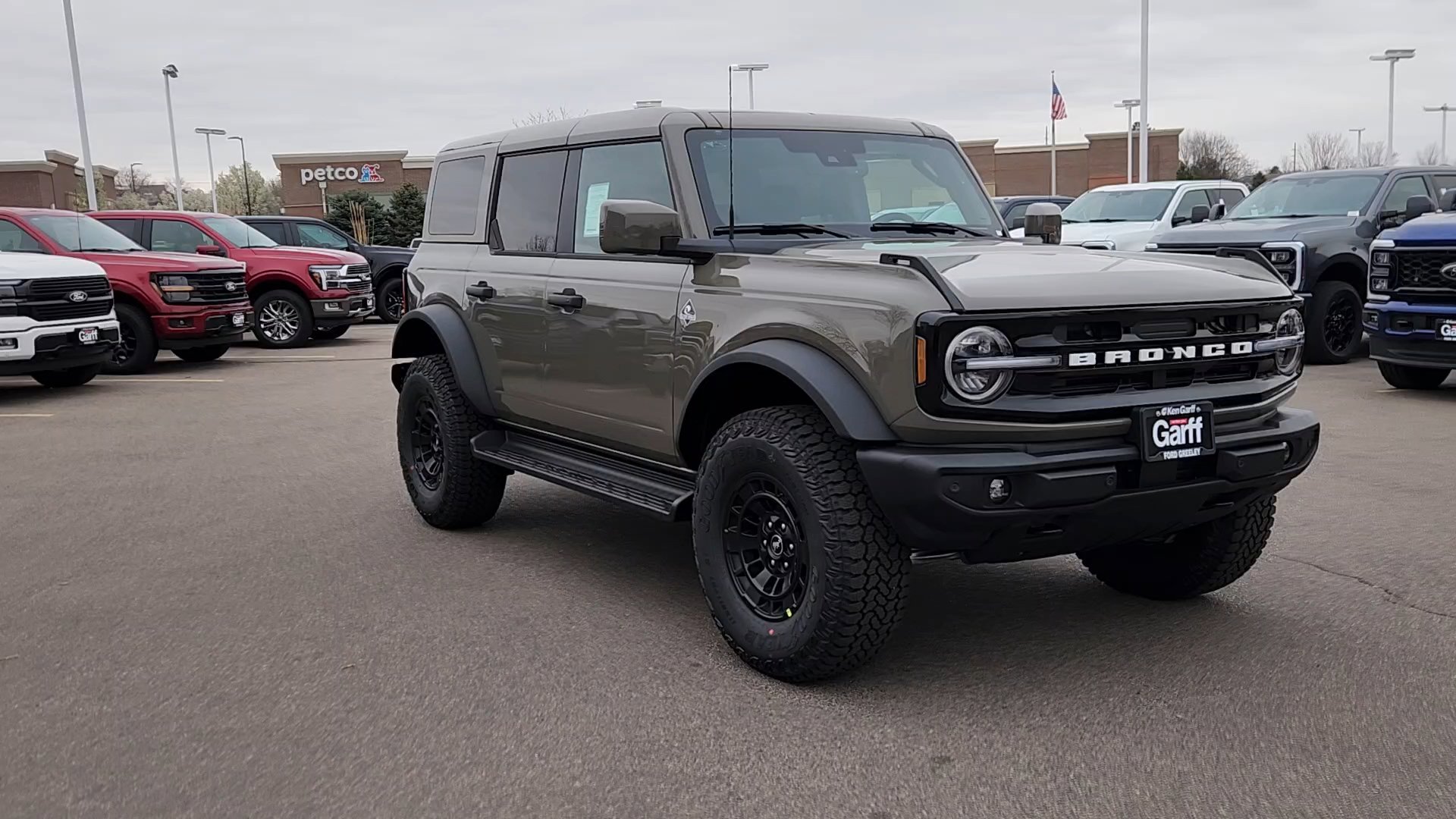 New 2026 Marsh Gray Ford Outer Banks image 6