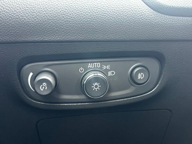 Used 2023 Gray Buick Select image 13