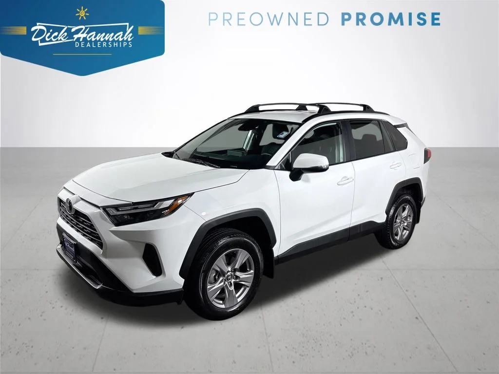 2025 Toyota RAV4 XLE AWD's photo