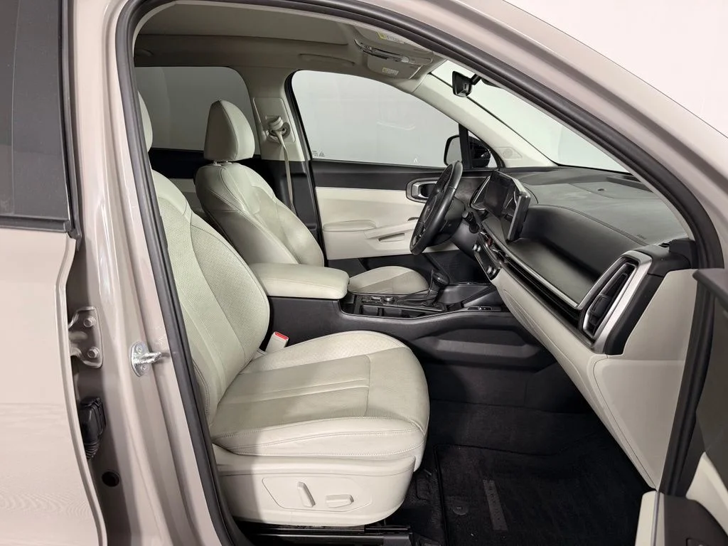 Used 2024 Brown Kia X-Line EX image 20