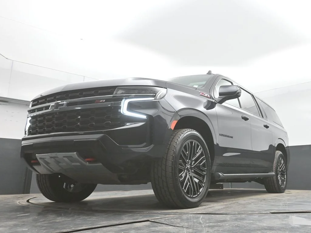 Used 2022 Gray Chevrolet Z71 image 43