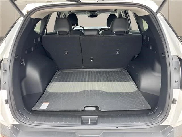 Used 2023 White Hyundai SEL image 20