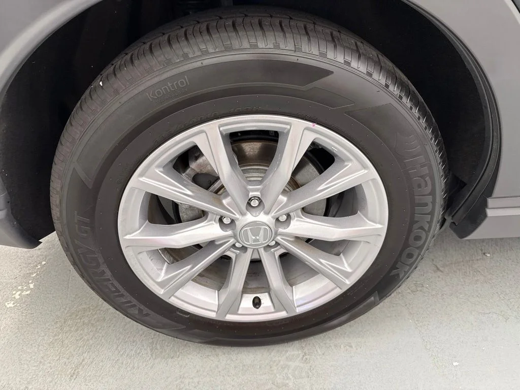 Used 2025 Silver Honda EX-L image 12