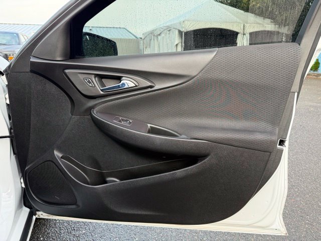Used 2021 Summit White Chevrolet LT image 13