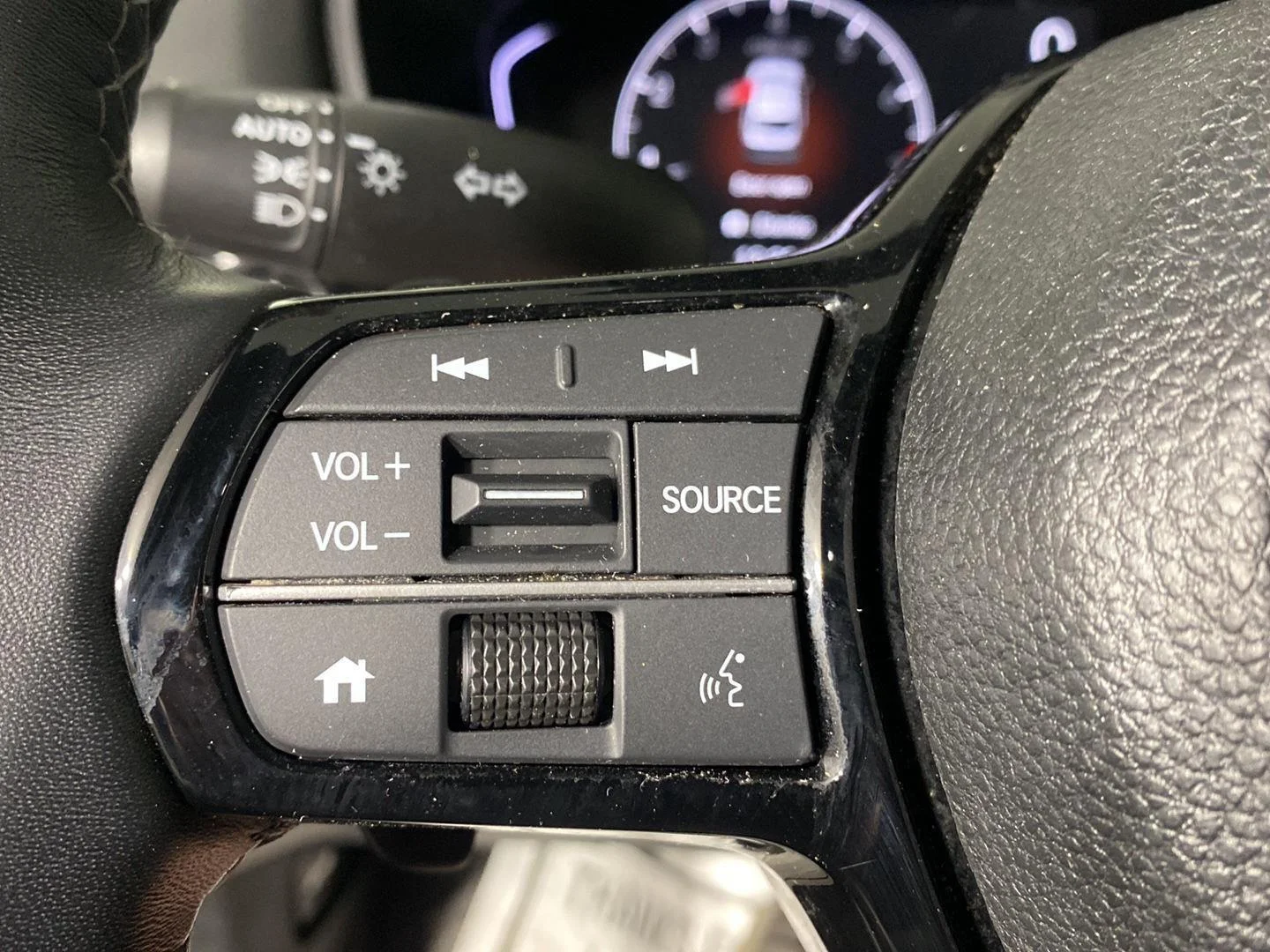 Used 2023 Lunar Silver Metallic Honda Sport image 25
