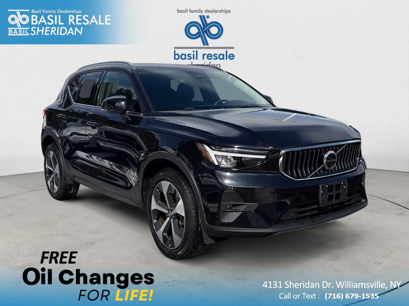 2025 Volvo XC40 B5 Plus Bright AWD's photo