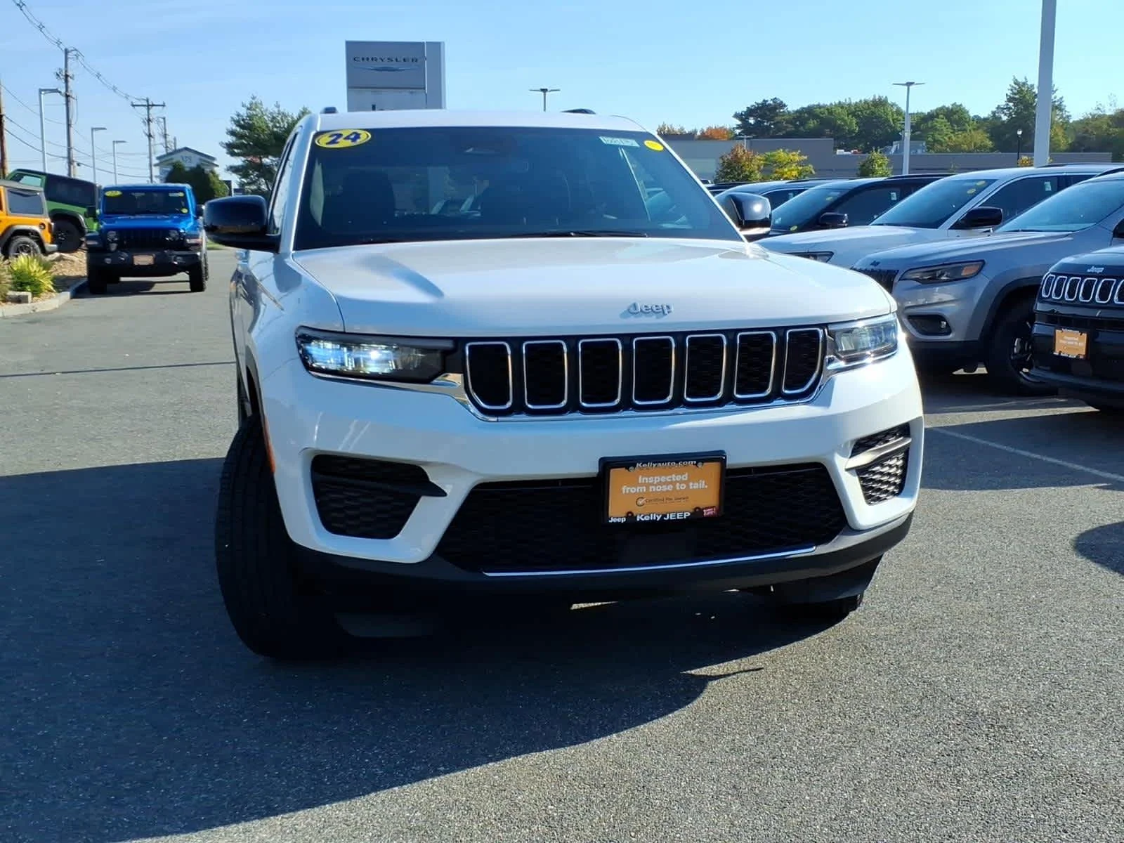 Certified Used 2024 Bright White Clearcoat Jeep Laredo X image 4