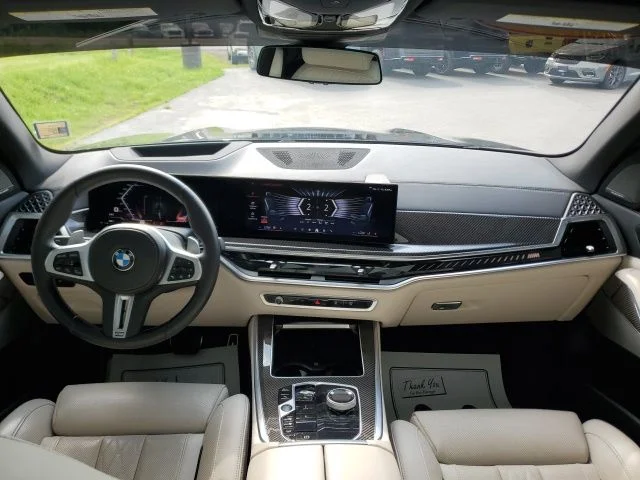 Used 2025 Black BMW M60i image 14