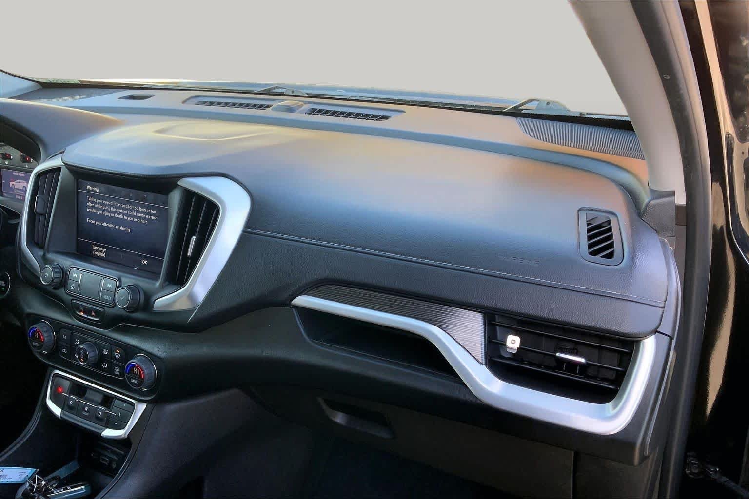 Used 2022 Ebony Twilight Metallic GMC SLE image 19