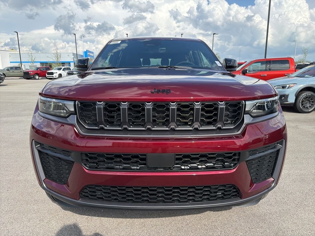 New 2026 Velvet Red Pearl-Coat Exterior Paint Jeep Altitude image 2