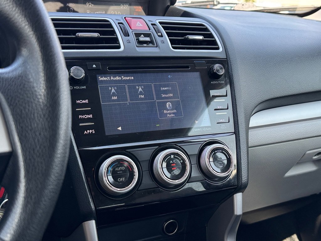 Used 2018 Green Metallic Subaru 2.5i Premium image 15