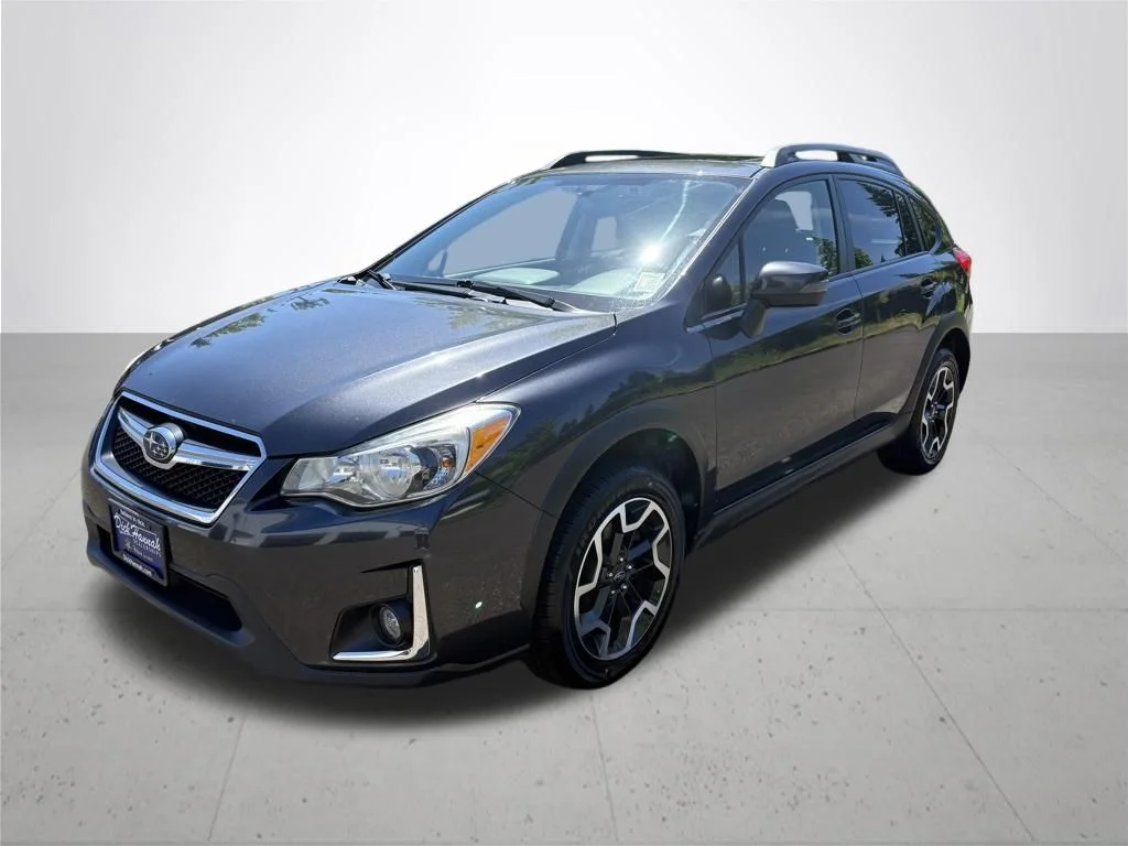 Used 2017 Gray Subaru 2.0i Limited image 2