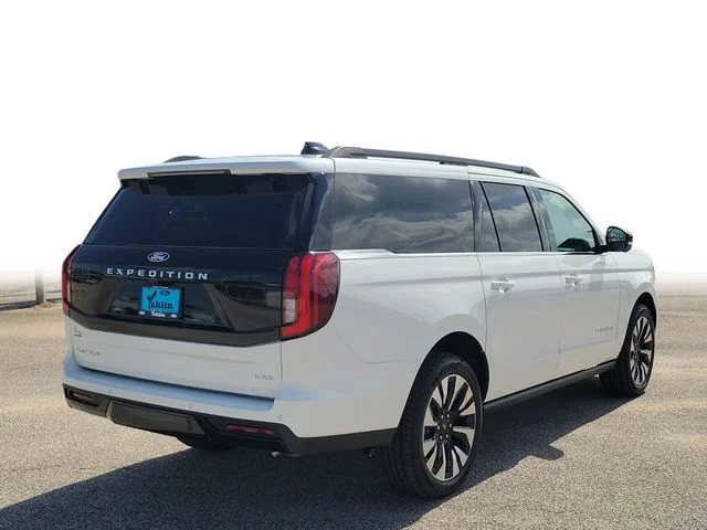 New 2027 White Ford Platinum image 4