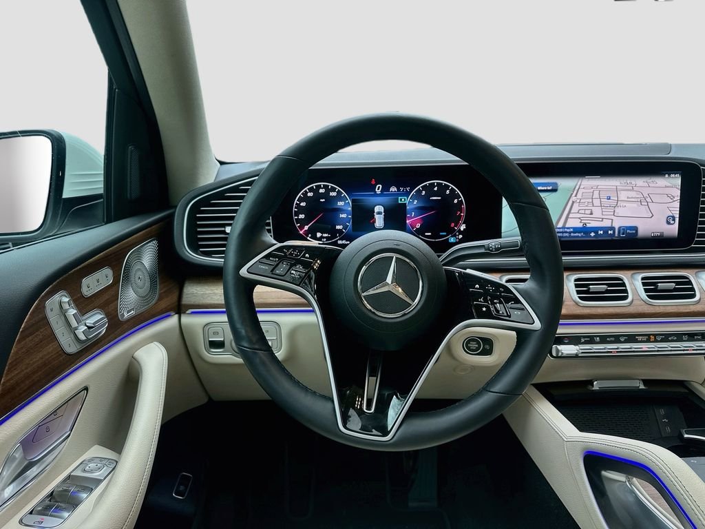 Certified Used 2025 White Mercedes-Benz GLE 350 image 24