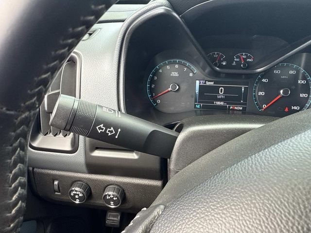 Used 2016 Black Chevrolet Z71 image 40