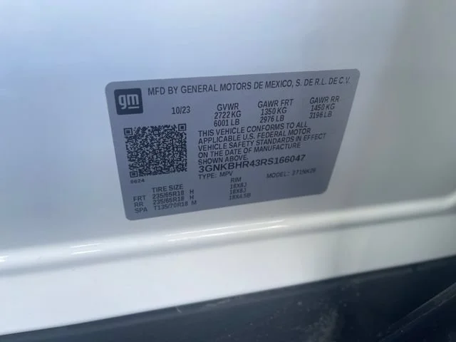 Used 2024 Summit White Chevrolet 2LT image 33