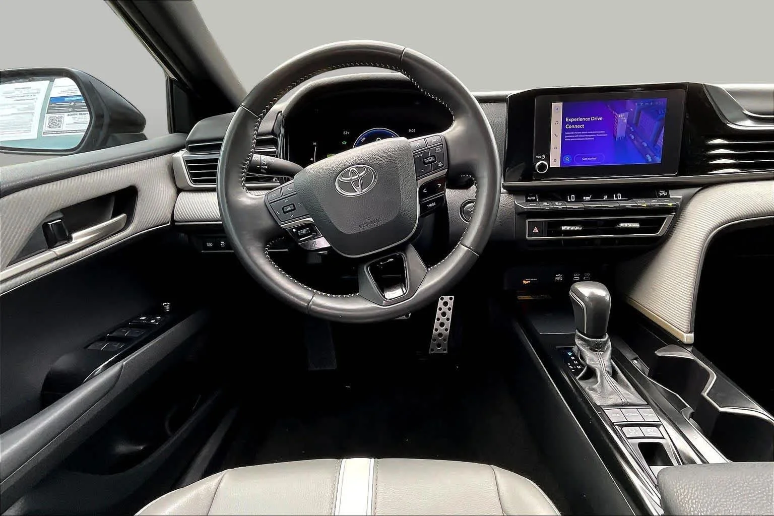 Used 2025 Underground Toyota SE image 6