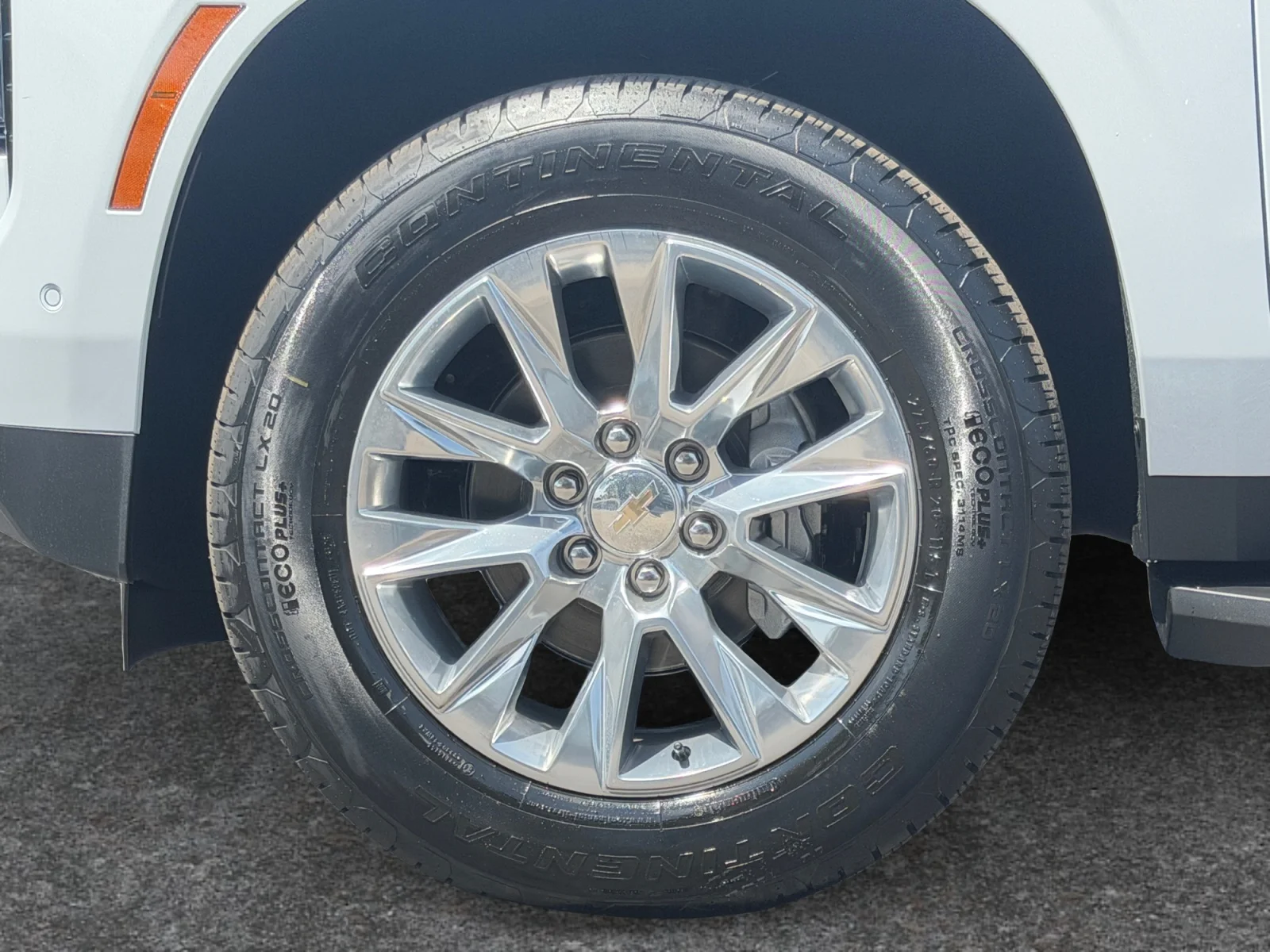 New 2026 Polar White Tricoat Chevrolet Premier image 9