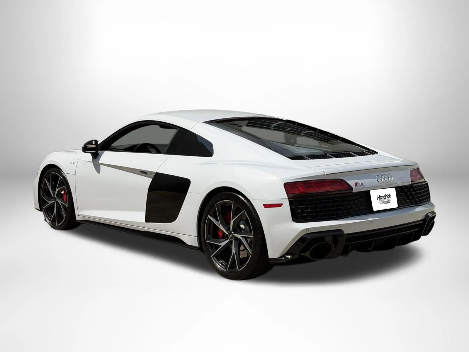 Used 2023 Suzuka Gray Metallic Audi V10 performance image 5