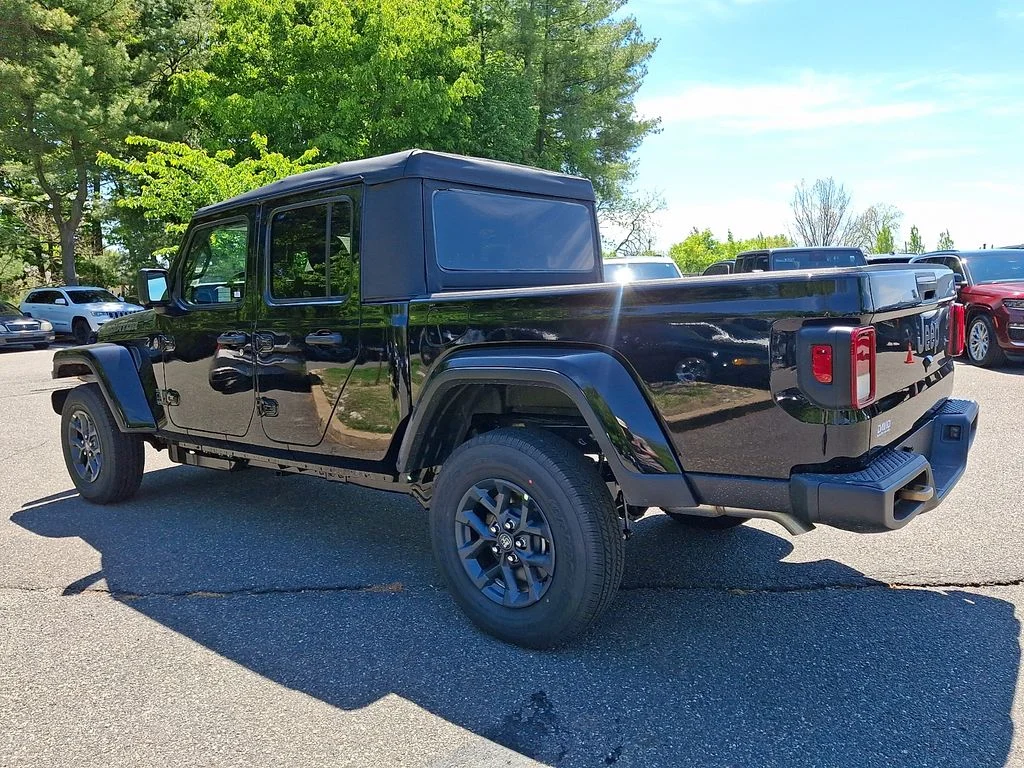 New 2026 Black Clear-Coat Exterior Paint Jeep 85th Anniversary Edition image 3