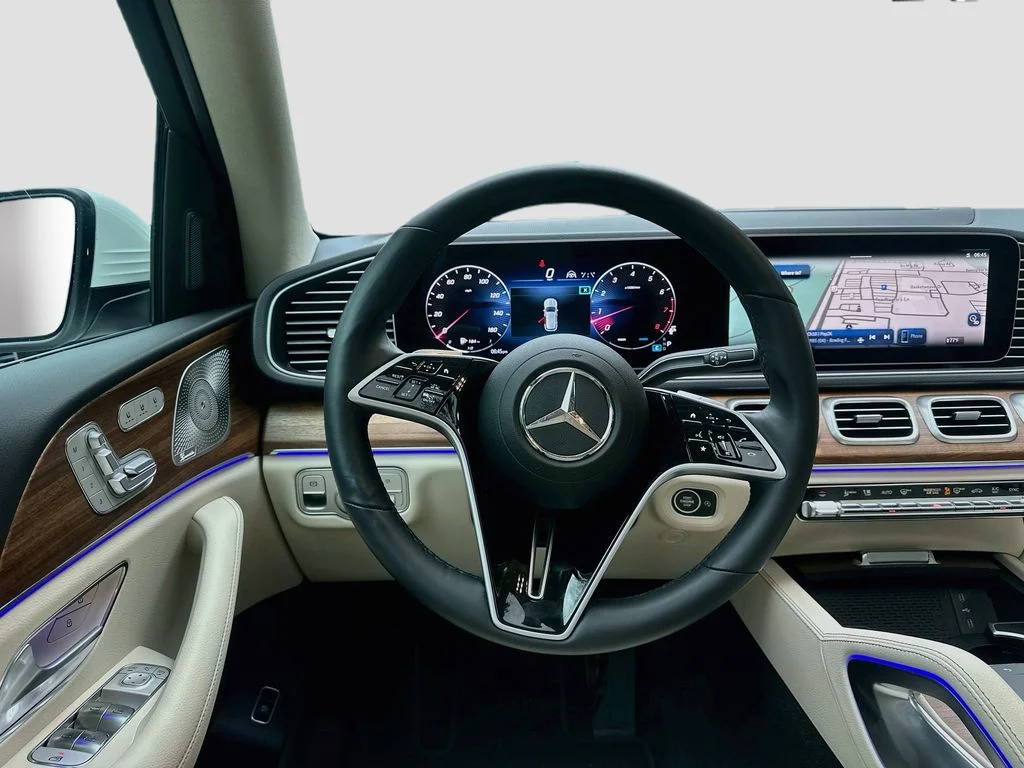 Certified Used 2025 Polar White Mercedes-Benz GLE 350 image 24