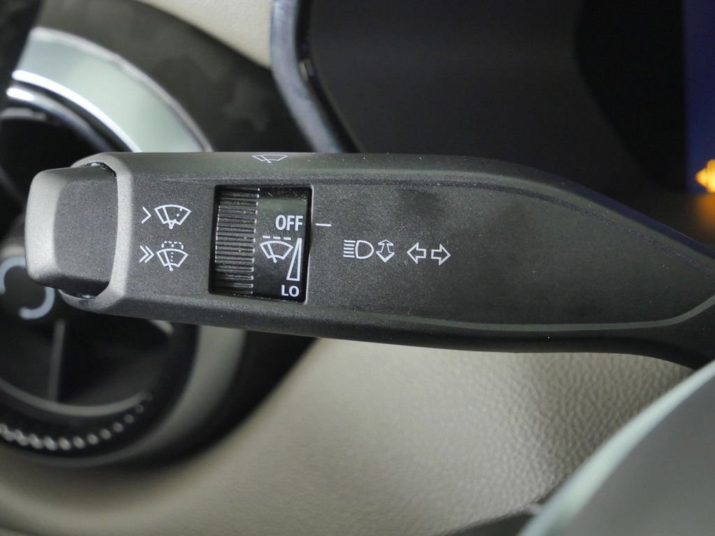 Used 2025 White Chevrolet ZR2 image 49