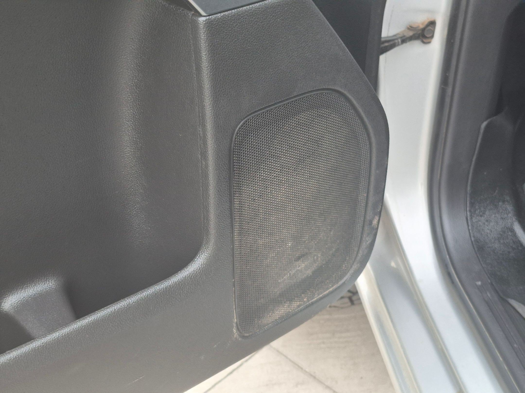 Used 2018 Silver Chevrolet LT image 13